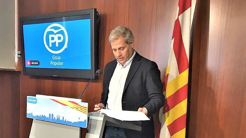 Alberto Fernández, líder del PP en el Ayuntamiento de Barcelona. (EP)