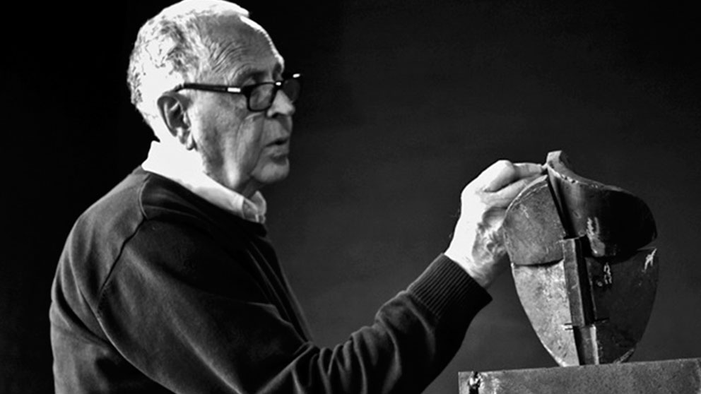 Martín Chirino, escultor que participó en la fabricación de los elementos decorativos del Valle de los Caídos. Foto: Europa Press