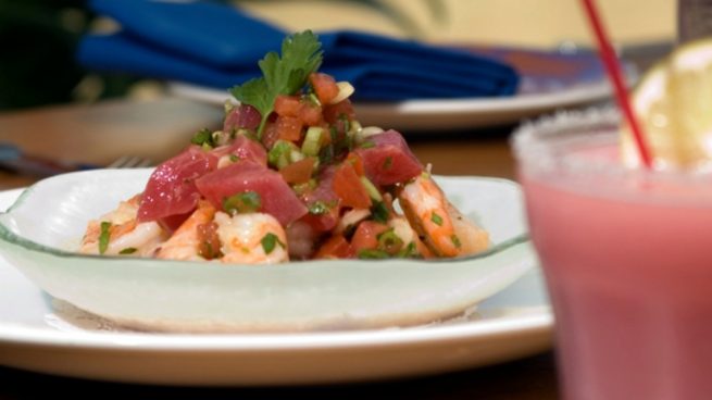 Ceviche de atún y langostinos