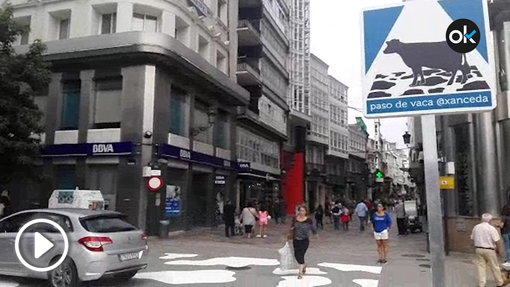 El Ayuntamiento podemita de La Coruña instala un paso de vaca