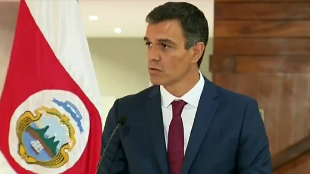 Pedro Sánchez, en rueda de prensa en Costa Rica. (TW)