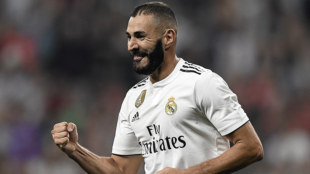 Karim Benzema celebra un gol esta temporada. (AFP)