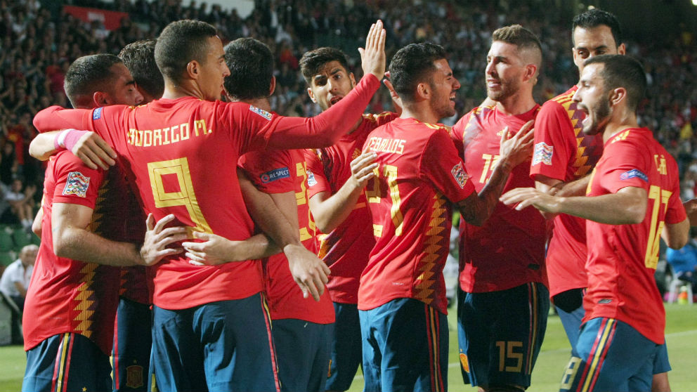 Los jugadores de España celebran un gol ante Croacia. (EFE)