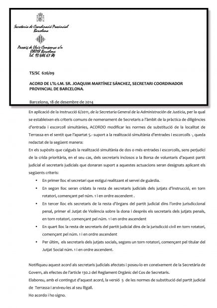 Escrito oficial de la Secretaría de Coordinación Provincial de Barcelona con el escudo de España (2014).