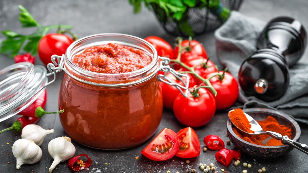 Receta de Dip de tomate y ajo con albahaca fácil de preparar