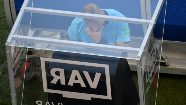 VAR