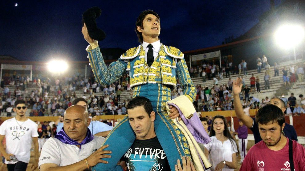 Sebastián Castella sale a hombros este viernes en Guadalajara (Foto: EFE).