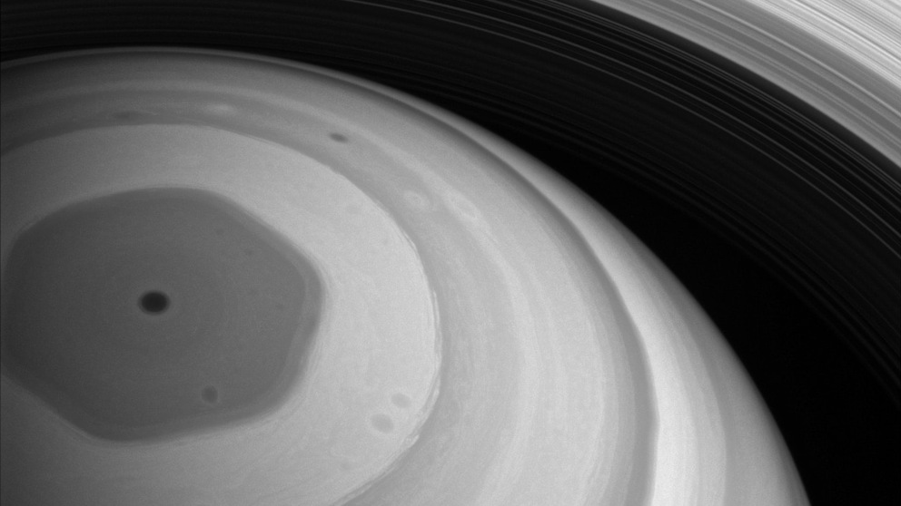 Los hexágonos de la estratosfera de Saturno