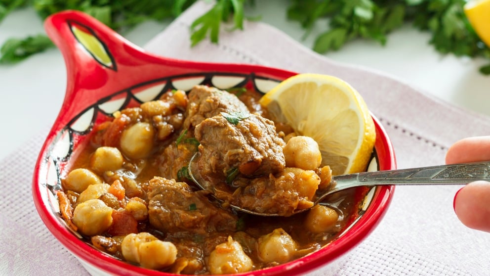 Receta de garbanzos con ternera fácil de preparar