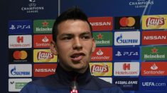 Hirving Lozano, en rueda de prensa en el Camp Nou. (AFP)