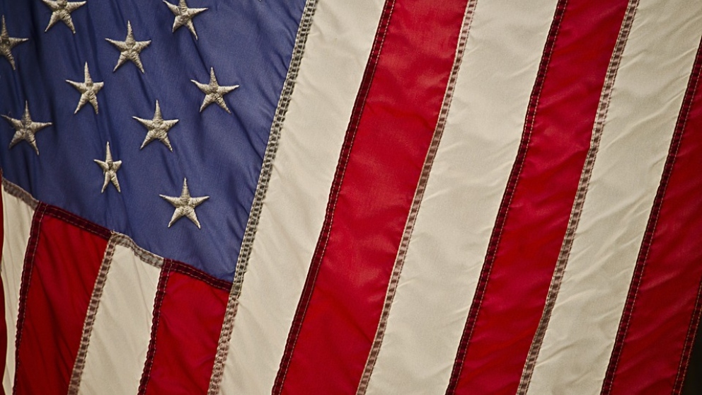 Cuantas estrellas y barras tiene la bandera de estados unidos 4 Curiosidades Sobre La Bandera De Estados Unidos