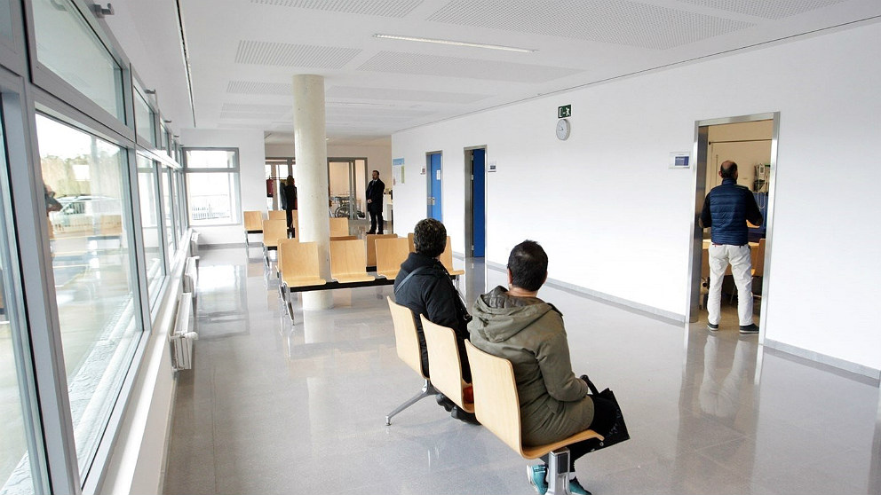 Vestíbulo de espera en un centro sanitario de Galicia. (EP)