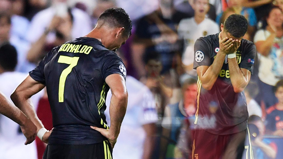 Cristiano Ronaldo se marcha llorando de Mestalla. (AFP)