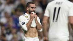 Carvajal se lamenta tras una acción. (AFP)