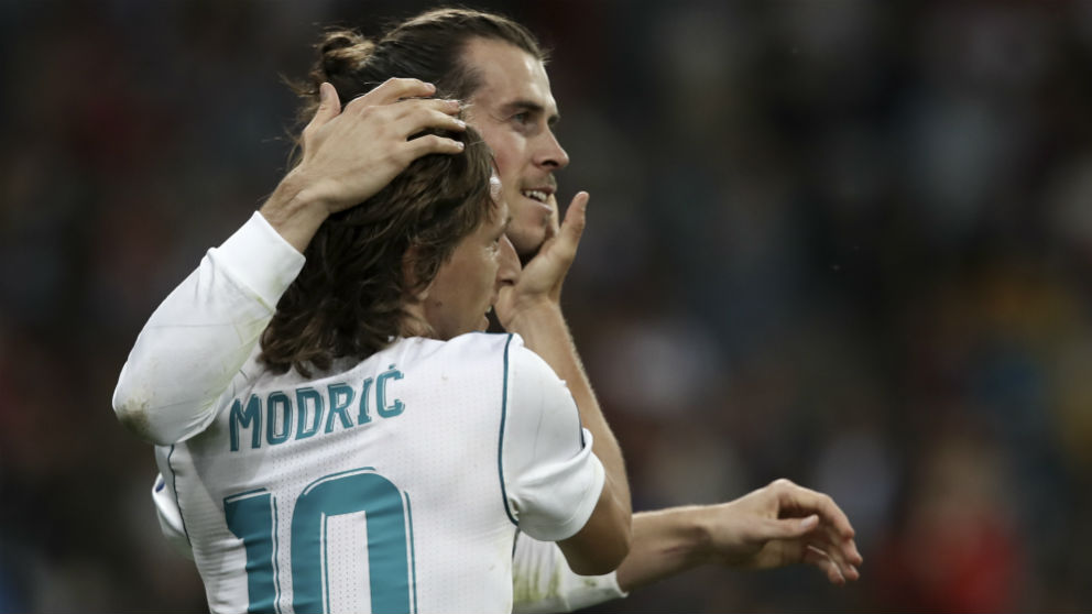 Modric y Bale en un partido del Real Madrid (AFP)