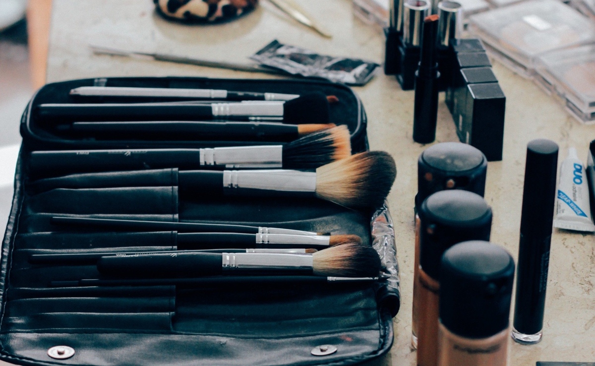 Pasos para desinfectar productos de maquillaje: brochas, esponjas y pinceles