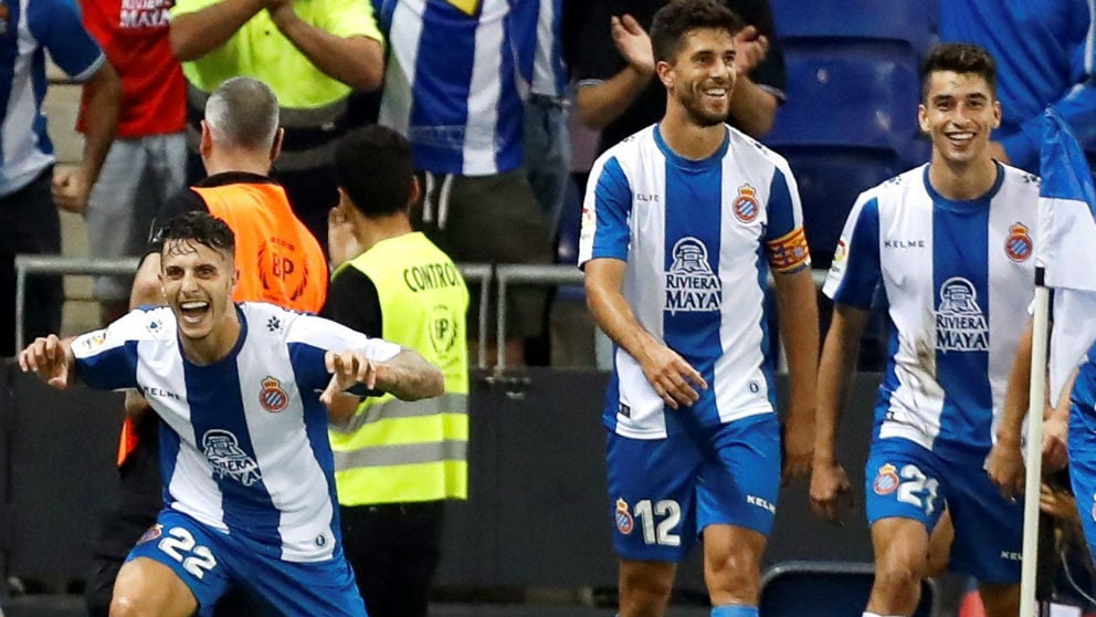 Mario Hermoso celebra su gol ante el Eibar. (EFE)