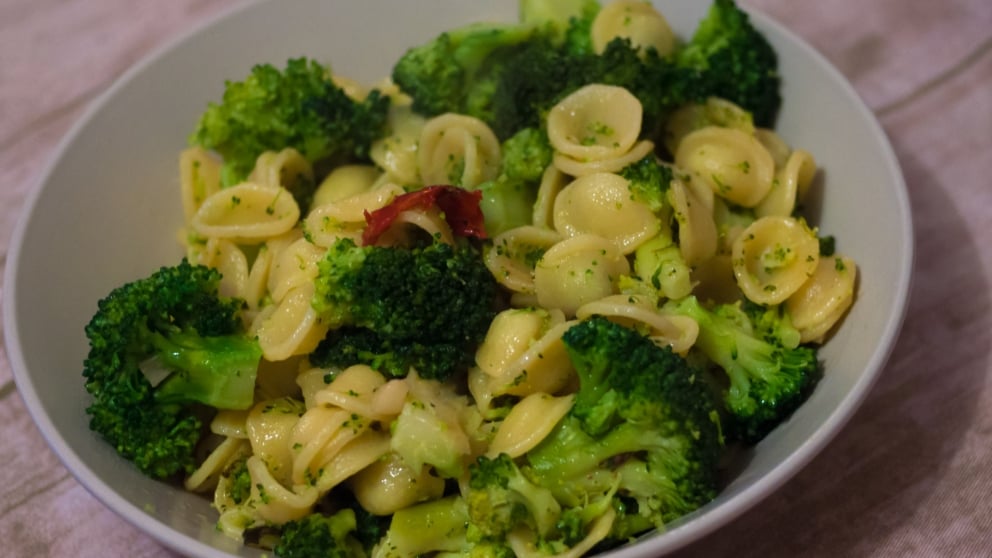 Receta de orecchiette con bróccoli típico italiano