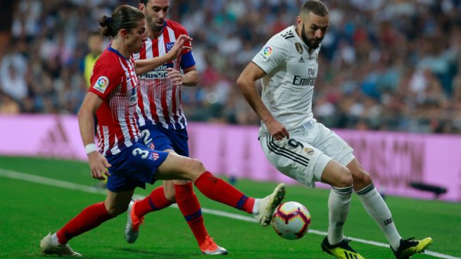 Benzema tuvo otra de sus noches aciagas y el Bernabéu empieza a hartarse