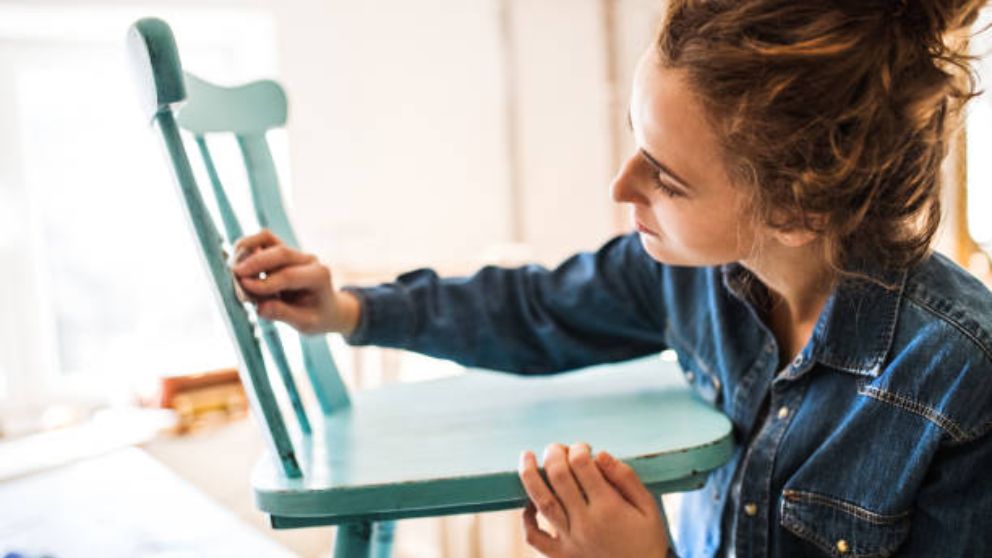 Aprende paso a paso, cómo envejecer un mueble de madera