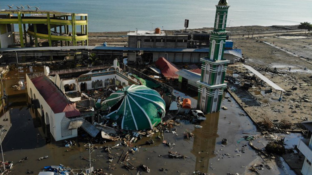 Indonesia ha quedado devastada tras un fuerte terremoto y un tsunami.Foto:AFP