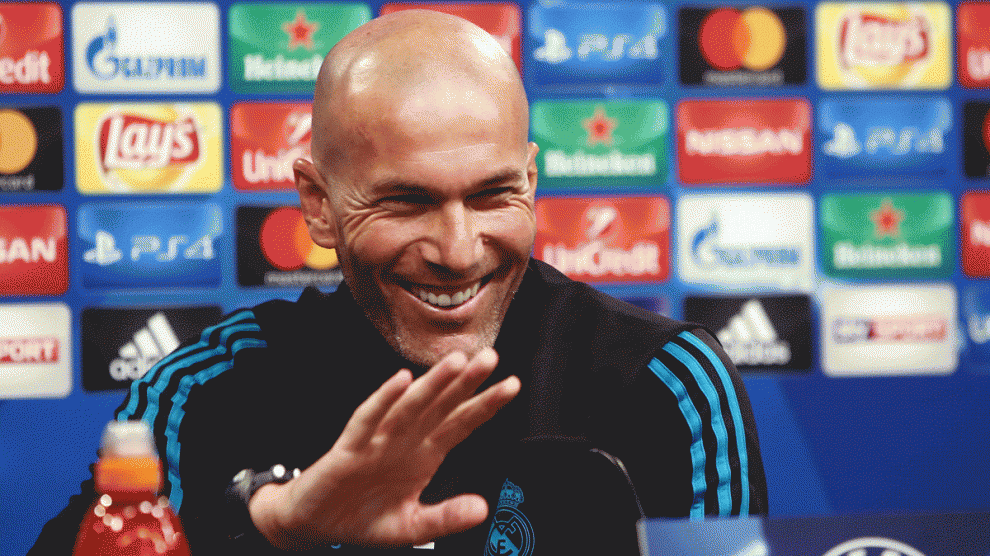 Zidane,-durante-una-rueda-de-prensa-en-la-Champions-League,-la-pasada-temporada-(Getty)
