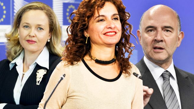 La ministra de Economía, Nadia Calviño, la ministra de Hacienda, María Jesús Montero y el comisario europeo de Asuntos Económicos, Piere Moscovici.