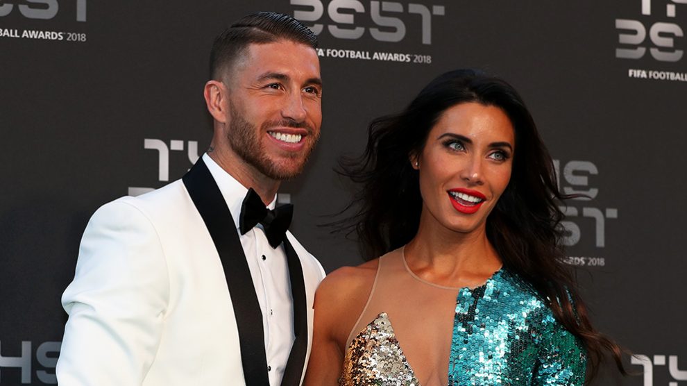 Pilar Rubio junto a Sergio Ramos durante la gala del The Best. (Getty)