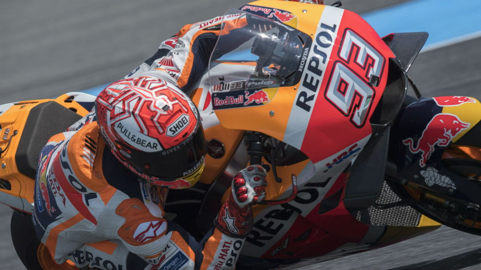 Marc Márquez rueda en el circuito de Tailandia. (Getty)