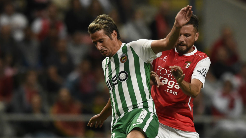 Coentrao, en el Rio Ave-Braga. (AFP)