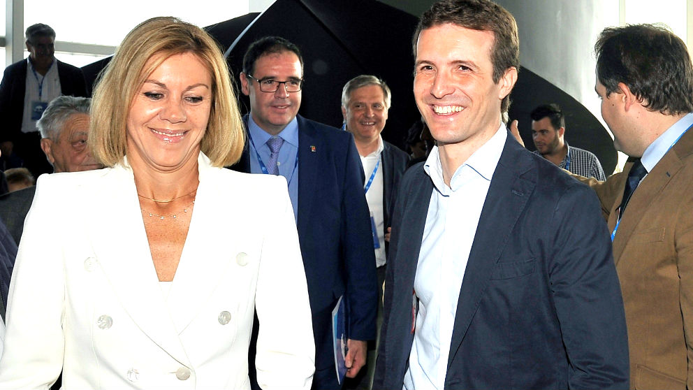 Cospedal y Casado en el congreso del PP de Castilla-La Mancha (Foto: EFE).