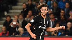 Adrien Rabiot, en un partido reciente del PSG (AFP).