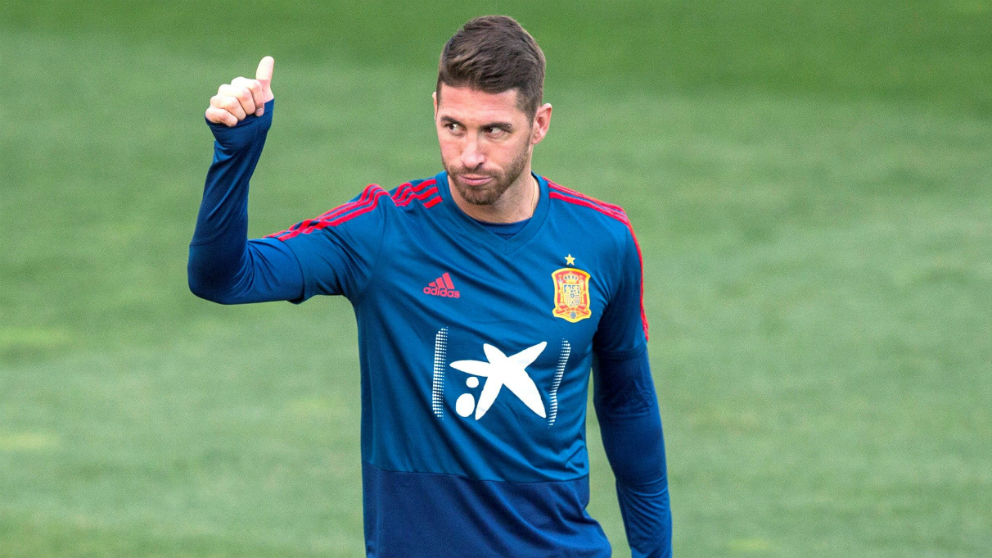 Sergio Ramos, en un entrenamiento con la Selección. (EFE)