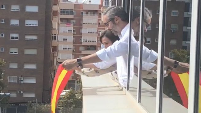 El PSOE de Murcia ordena al PP quitar la bandera española de su despacho en la Asamblea