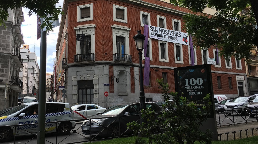 Edificio histórico en el Paseo del Prado okupado como ‘La Ingobernable’. (Foto. OKDIARIO)