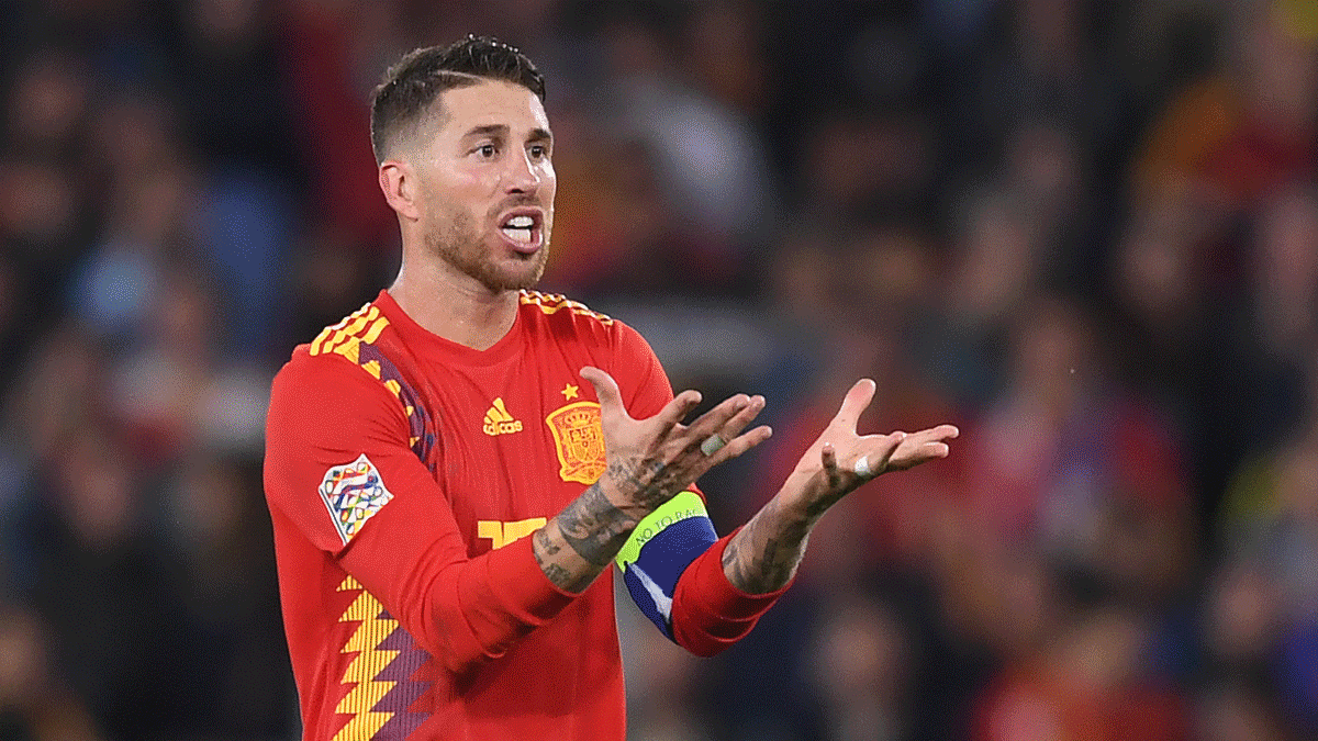 Sergio Ramos durante el encuentro entre España e Inglaterra en el Benito Villamarín. (Getty)
