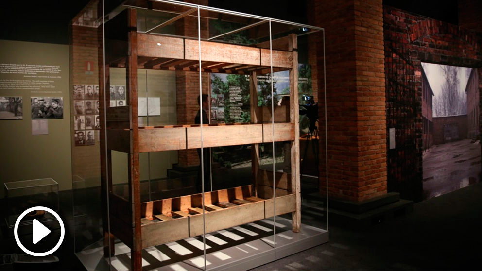 La exposición ‘No hace mucho. No muy lejos. Auschwitz,’ se prorroga hasta febrero en el Centro de Exposiciones Arte Canal de Madrid.