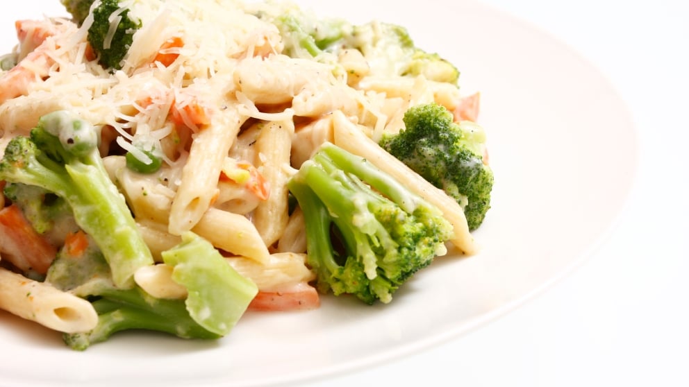 Receta de Pasta con pollo, brócoli y queso