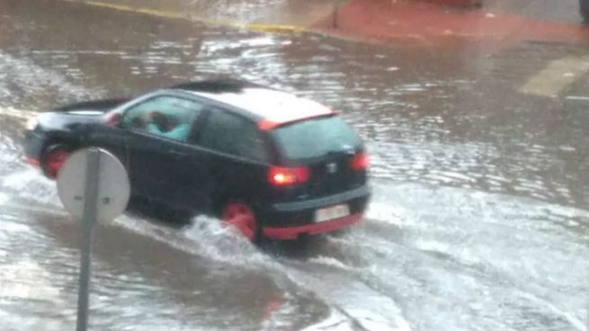 El temporal obliga a rescatar a 20 personas en Castellón y provoca inundaciones y cortes de carreteras