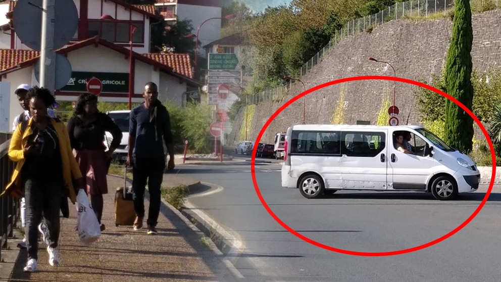 Una de las furgonetas utilizadas por la policía francesa para dejar inmigrantes en la frontera