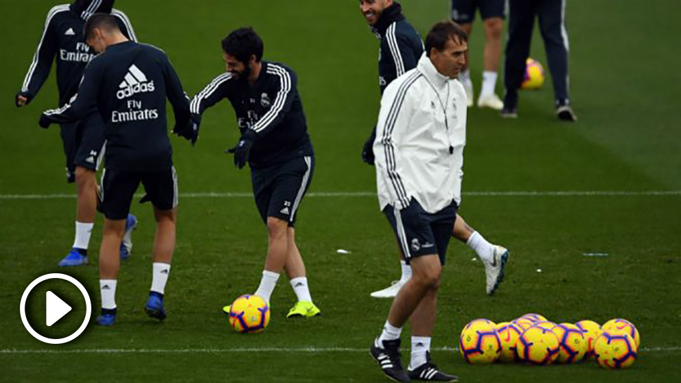 Julen Lopetegui, en un entrenamiento con el Real Madrid. (AFP)