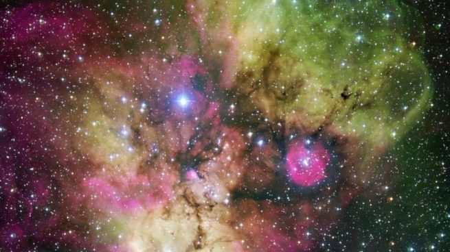 nebulosa con forma de calavera