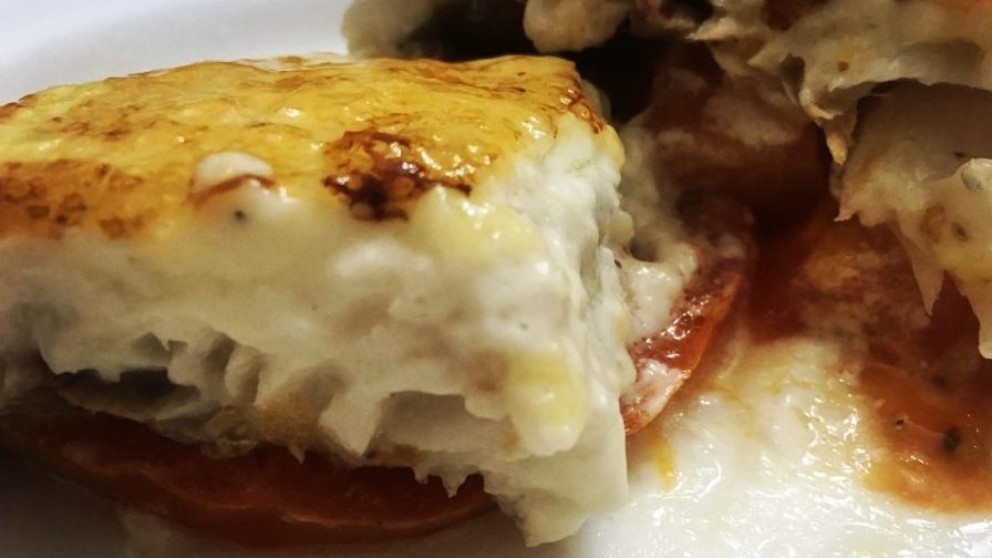Receta de Merluza al horno con mayonesa, gambas y queso parmesano