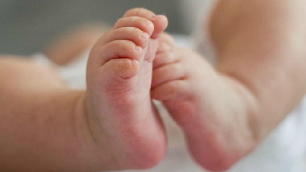 Misterio en Francia nacen bebés sin un brazo o sin una mano