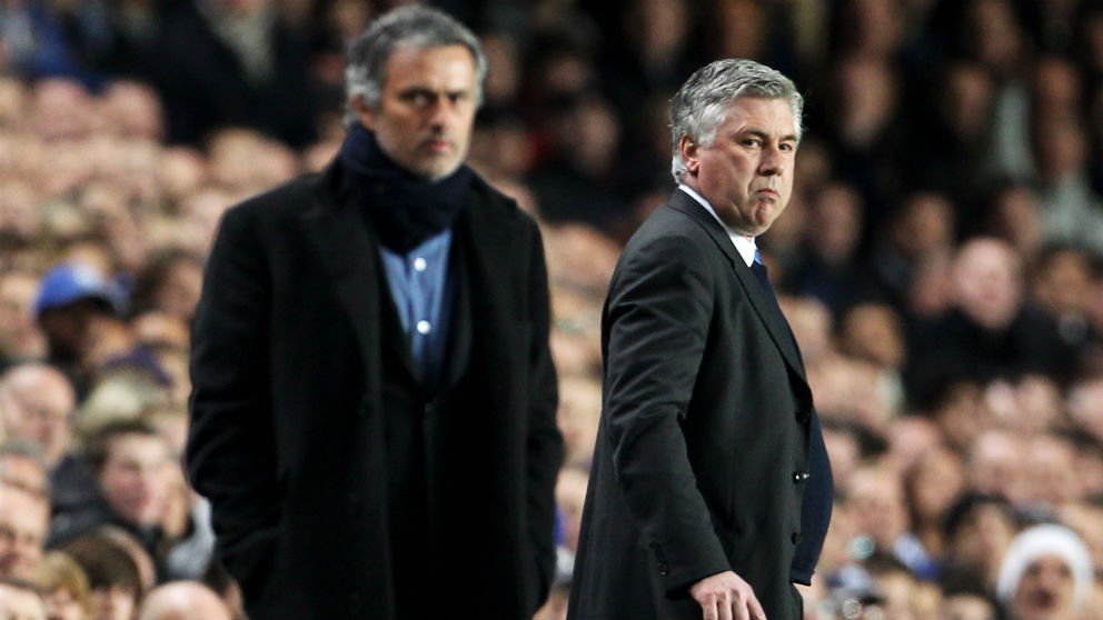 José Mourinho y Ancelotti durante un partido. (Getty)