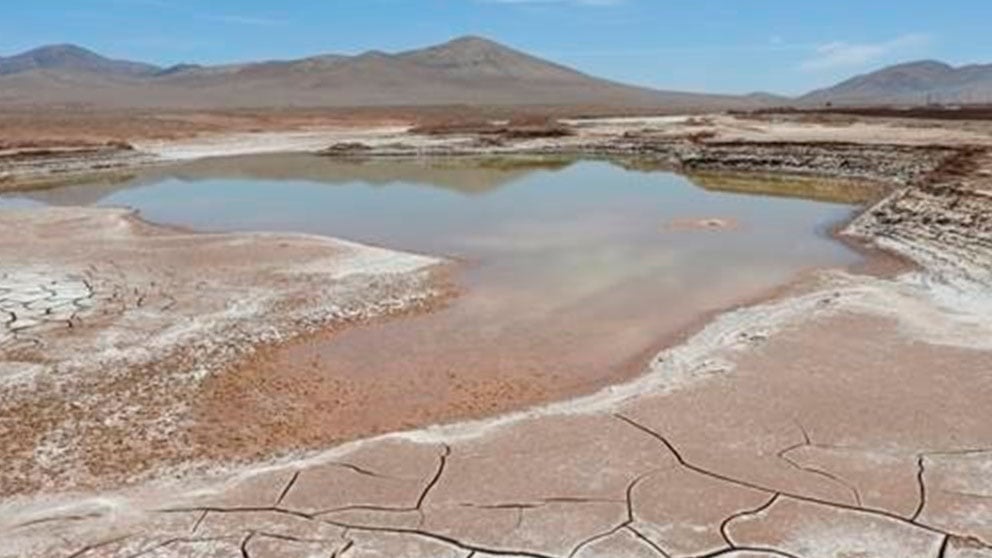 Chile Llueve En El Desierto De Atacama Por Primera Vez En Siglos Y El Agua Devasta La Vida Local