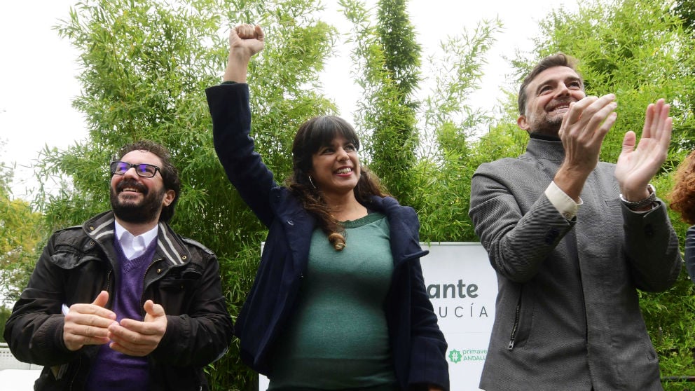 Teresa Rodríguez, Antonio Maíllo (d) y David Moscoso. (Fuente: EFE)