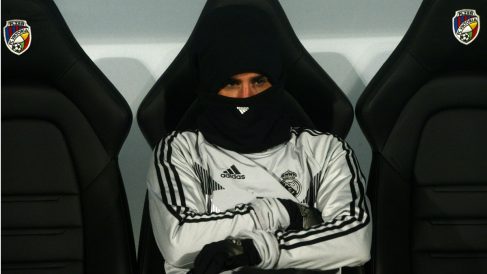 Isco, en el banquillo del Real Madrid. (AFP)