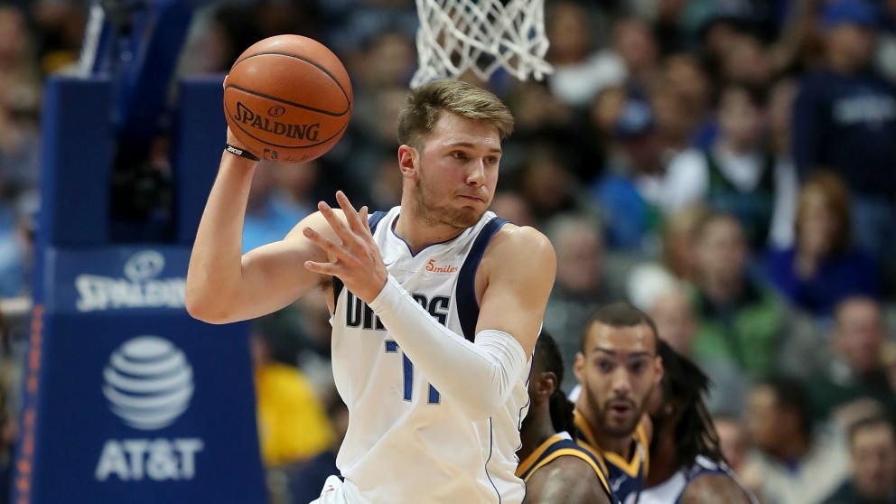 Doncic, durante un partido de la NBA. (Getty)