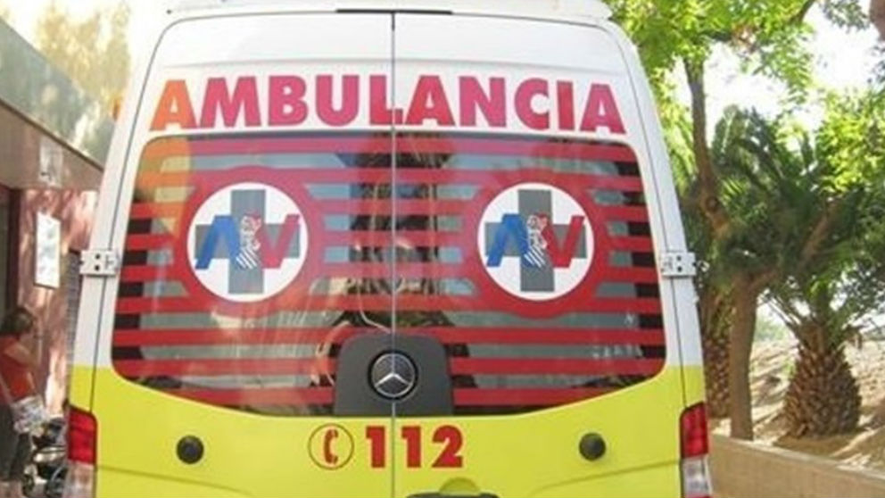 Una ambulancia.